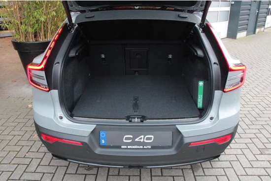 Volvo C40 Single Motor Extended Range Ultimate 82 kWh | 360° Camera | BLIS | Harman/Kardon audio | Memory stoel | Panoramadak | Stuur- en