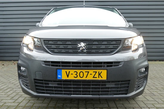 Peugeot Partner 1.5 BLUEHDI 130PK 2-ZITS PREMIUM LONG AUTOMAAT / NAVI / AIRCO / CAMERA / 16" LMV / TREKHAAK / LAT-OM-LAT / BLUETOOTH / CRUISENCO