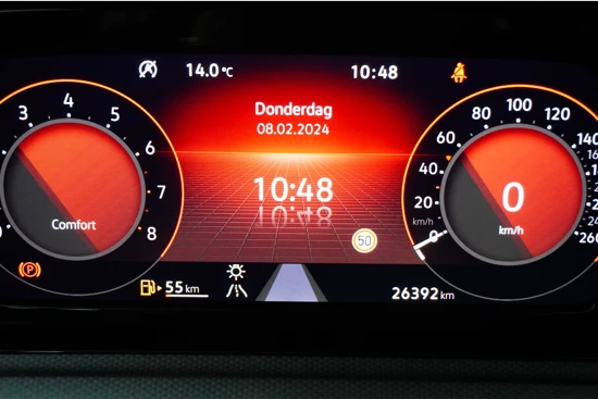 Volkswagen Golf 1.5 eTSI 150 pk | Stand kachel | A-uitrijcamera | Head-Up Display | Navigatie | Stoel- Stuurverwarming |