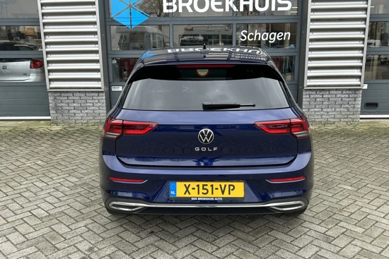 Volkswagen Golf 1.5 eTSI 150 pk | Stand kachel | A-uitrijcamera | Head-Up Display | Navigatie | Stoel- Stuurverwarming |