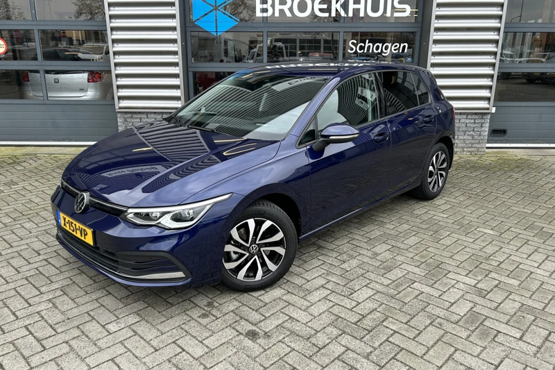 Volkswagen Golf 1.5 eTSI 150 pk | Stand kachel | A-uitrijcamera | Head-Up Display | Navigatie | Stoel- Stuurverwarming |