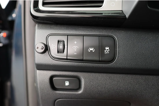 Kia Niro 1.6 GDi Hybrid First Edition | Dealer Onderhouden! | Navi | Camera | Clima | Parkeersensoren V+A | Cruise Control | Lichtmetalen