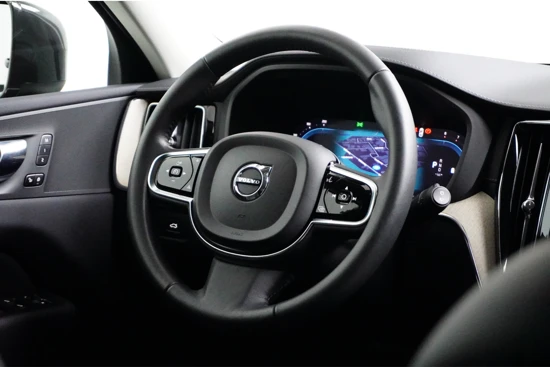 Volvo XC60 B4 Inscription | Cruise Control | Camera | Getint Glas | Elek. stoel i.c.m geheugen | 19- inch | Stoelverwarming