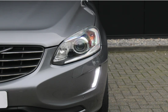 Volvo XC60 T5 GT Polar+ | Dealer o.h. | Panoramadak | Standkachel | Leder | Trekhaak | Camera | Elec. achterklep