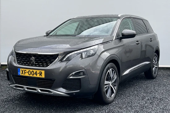 Peugeot 5008 1.2 130PK PureTech Allure Automaat | 7 zits | Panodak | Navigatie | Parkeersensoren voor + achter |