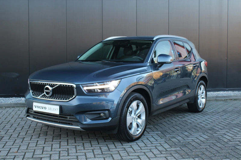 Volvo XC40 B4 GT Momentum | inclusief 3 jaar gratis onderhoud en twee jaar garantie | Pilot Assist | BLIS | DAB | Stoel/stuurverwarming | P