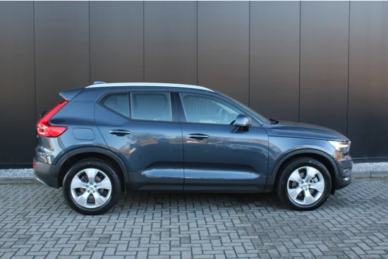 Volvo XC40 B4 GT ( Mild Hybrid ) Momentum