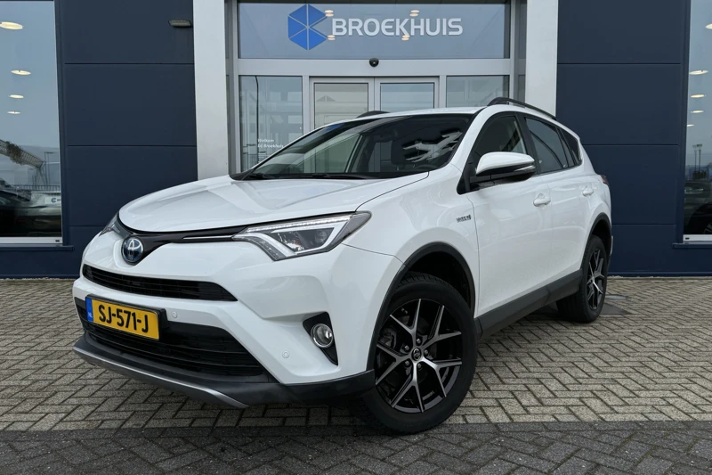 Toyota RAV4 2.5 HYBRID 2WD CVT Dynamic | ACC | Trekhaak | Camera | Sensoren V/A | Elekt. klep | Stoelverwarming | Navi