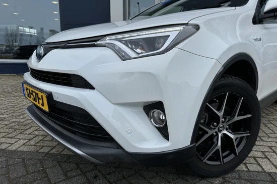 Toyota RAV4 2.5 HYBRID 2WD CVT Dynamic | ACC | Trekhaak | Camera | Sensoren V/A | Elekt. klep | Stoelverwarming | Navi