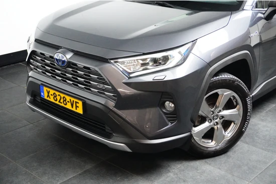 Toyota RAV4 2.5 Hybrid AWD Dynamic l Leder l Climate l Stoel en stuurverwarming l Trekhaak l Camera l Adaptieve cruise l