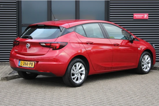 Opel Astra 1.2 T 110 pk 5drs Edition