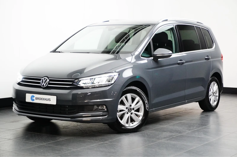 Volkswagen Touran 1.5 TSI 150PK DSG-7 Highline 7P | NAVI BY APP | STOELVERW. | AUTO. A. KLEP