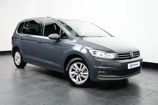 Volkswagen Touran 1.5 TSI 150PK DSG-7 Highline 7P | NAVI BY APP | STOELVERW. | AUTO. A. KLEP