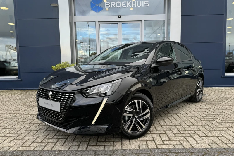 Peugeot 208 1.2 PureTech STYLE | €3729,- KORTING | Navi | Camera + Sensoren achter | Carplay