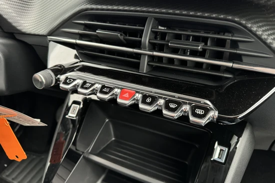 Peugeot 208 1.2 PureTech STYLE | €3729,- KORTING | Navi | Camera + Sensoren achter | Carplay