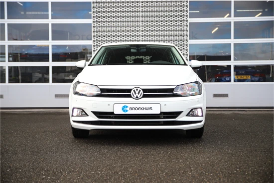 Volkswagen Polo 1.0TSi 95pk Comfortline | Navigatie | Getint glas | PDC |