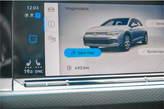 Volkswagen Golf 1.0TSI Life Business | Winterpakket | Carplay | Navigatie | Donker getint glas |