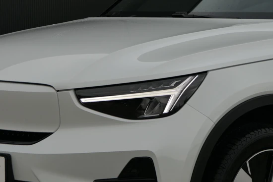 Volvo XC40 Single Motor Extended Range Plus 82 kWh | Luxe Bekleding | CarPlay | Warmtepomp | Stoelverwarming | Adaptive Cruise | BLIS