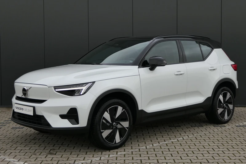 Volvo XC40 Single Motor Extended Range Plus 82 kWh | Luxe Bekleding | CarPlay | Warmtepomp | Stoelverwarming | Adaptive Cruise | BLIS