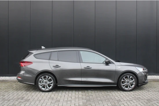 Ford Focus Wagon 1.0 EcoBoost Hybrid ST Line | Nieuw model | Camera | Winter-pack | Privacy glass