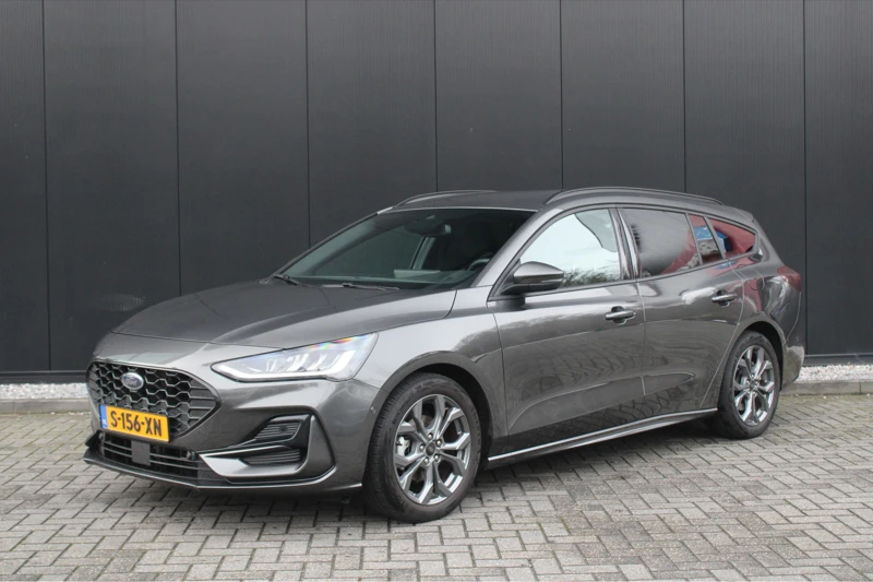 Ford Focus Wagon 1.0 EcoBoost Hybrid ST Line | Nieuw model | Camera | Winter-pack | Privacy glass