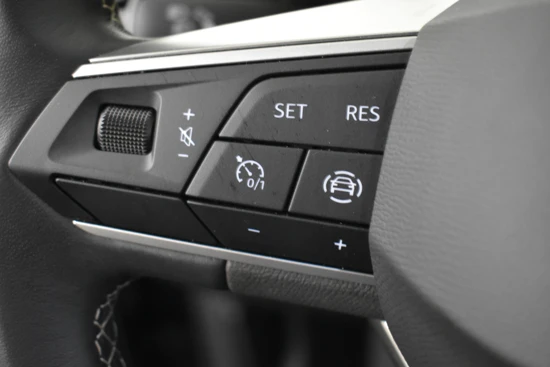 SEAT Leon 1.0 TSI 90pk Reference | 1e eigenaar | 100% dealeronderdelen | Fabrieksgarantie 2026 | Cruise control | App connect | Led koplam