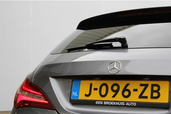 Mercedes-Benz CLA-Klasse Shooting Brake 250 Prestige | AMG 4MATIC | Panorama Dak | Stoelverwarming | PDC v+a | Elek.Achterklep | Night Pakket | Zeer nett