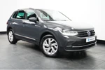 Volkswagen Tiguan 1.5 TSI 150PK DSG-7 Life + | TREKHAAK | CAMERA | NAVI BY APP | STUUR + STOELVERW.