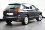 Volkswagen Tiguan 1.5 TSI 150PK DSG-7 Life + | TREKHAAK | CAMERA | NAVI BY APP | STUUR + STOELVERW.