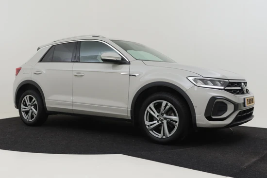 Volkswagen T-Roc 1.5 TSI 150pk R-Line | Adaptief cruise control | Navigatie | App connect | LED koplampen | Trekhaak | Dab radio | Camera achter