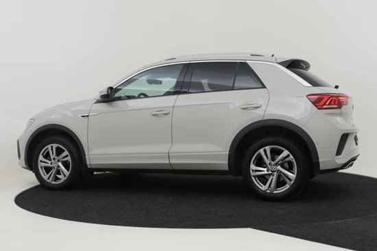 Volkswagen T-Roc 1.5 TSI 150pk R-Line | Adaptief cruise control | Navigatie | App connect | LED koplampen | Trekhaak | Dab radio | Camera achter