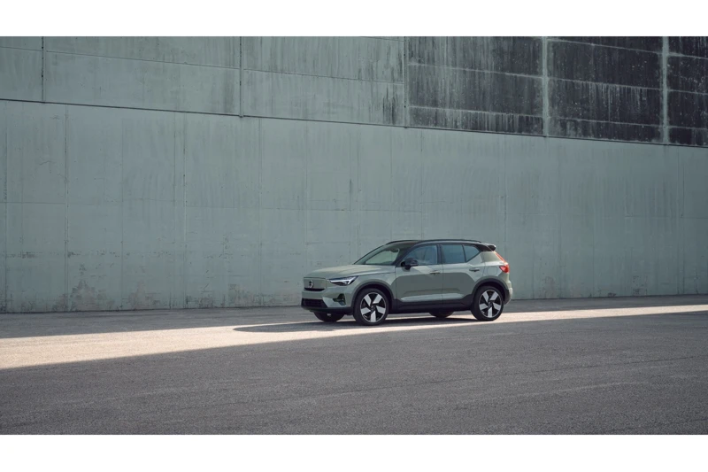 Volvo XC40 Single Motor Extended Range Ultimate | VOORRAAD! | Panoramadak | Pixel Led | Harman Kardon | Adaptive Cruise | BLIS | Getint Gla