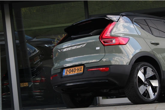 Volvo XC40 Single Motor Extended Range Ultimate | 20" | Pixel Led | Getint Glas | Zwarte Logo's