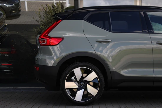 Volvo XC40 Single Motor Extended Range Ultimate | 20" | Pixel Led | Getint Glas | Zwarte Logo's