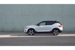 Volvo XC40 Single Motor Extended Range Ultimate | VOORRAAD! | Panoramadak | Pixel Led | Harman Kardon | Adaptive Cruise | BLIS | Getint Gla