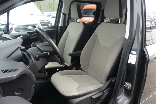 Ford Tourneo Courier 1.0 EcoBoost 100PK Titanium | PARKEERSENSOREN | 16'' LMV |