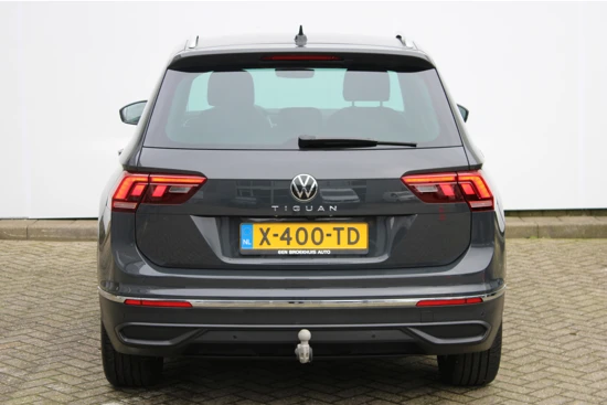 Volkswagen Tiguan 1.5 TSI Life Business | Camera | Wegklapbare Trekhaak | Stoel & Stuurverwarming | 18"Lmv | Dodehoek Detector