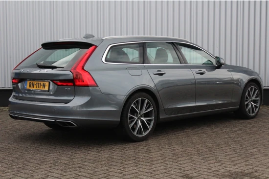 Volvo V90 T5 Momentum Automaat | Trekhaak! | Exterior Styling Kit | Navigatie | 19" | Leder | Cross Traffic Alert | Elektrische Achterklep