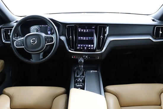 Volvo V60 T5 Momentum