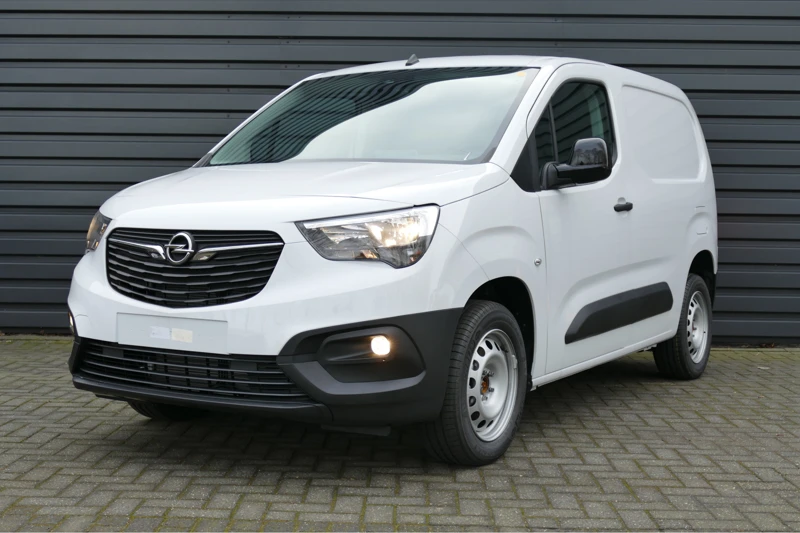 Opel Combo 1.5 BLUEHDI 130PK L1H1/ NAVI / AIRCO / PDC / 2-ZTIS / CAMERA / DAB+ / BLUETOOTH / CRUISECONTROL / VOORRAAD / DIRECT RIJDEN !!