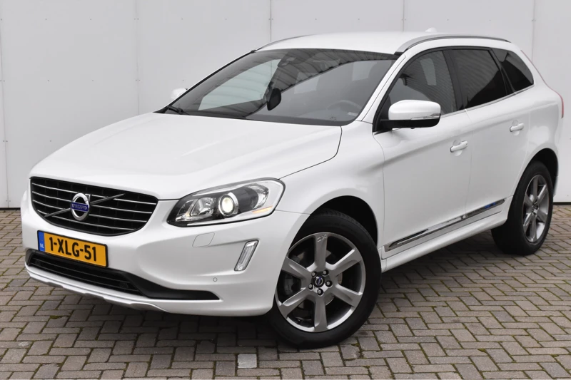 Volvo XC60 T5 Summum #Family Line #Standkachel #NL-Auto #19''