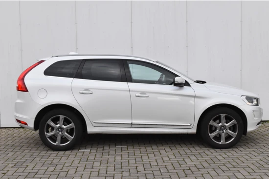 Volvo XC60 T5 Summum #Family Line #Standkachel #NL-Auto #19''