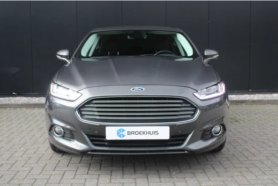 Ford Mondeo 1.5 160pk Titanium 5-deurs | NL-auto | 100% dealer o.h. | 19'' | Leder | LED | Stoelverwarming | Privacy-glass