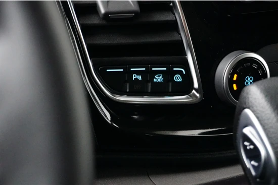 Ford Transit Custom 320 2.0 TDCI L2H1 Sport | Automaat | Camera | Half-Leder | Stoel- en voorruitverwarming | Apple Carplay/Android Auto |