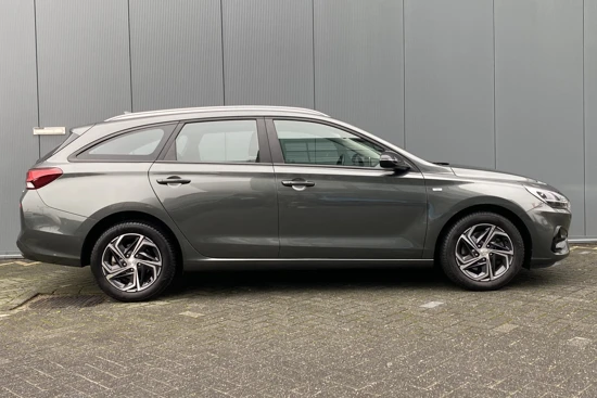 Hyundai i30 Wagon 1.0 TGD-i 120pk MHEV Comfort Smart | Camera | Climate | Keyless | NL. Auto | Full Led | Navigatie | 16" Lichtmetaal | Park