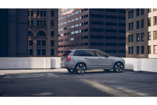 Volvo XC90 T8 Long Range Ultimate Dark HEICO | FULL OPTION! | HEICO Sportuitlaat! | B&W | Active High Beam | Luchtvering | Massage | NWPRIJ