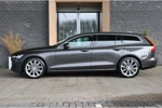 Volvo V60 Volvo V60 B4 Core | Adaptieve Cruise Control | Stoelverwarming voor+achter | Stuurwielverwarming | 19 Inch | Pilot Assist | BLIS