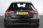 Mercedes-Benz A-Klasse 160 Business Solution AMG | AMG-styling | Cruise control | Lichtmetalen velgen 18"