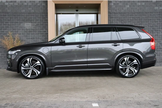 Volvo XC90 T8 AWD Recharge Ultimate Dark Long Range | Full Option | Luchtvering | Bowers & Wilkins | Trekhaak | 360° Camera | Head-Up Displ