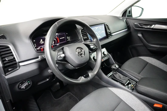 Škoda Karoq 1.5 TSI 150PK DSG-7 Business | NAVIGATIE | TREKHAAK | AUTO A. KLEP | STANDKACHEL